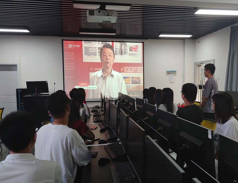 1624853789911987.jpg 图1:学生第二党支部集中学习现场.jpg