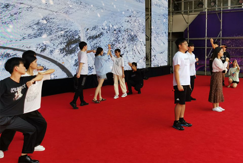 1622601402831004.jpg 图1:音诗画《颂百年党史——你从哪里走来》节目彩排.jpg