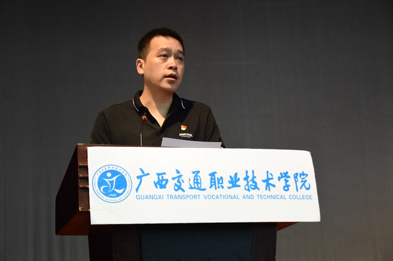 1649818952221488.jpg 杨顺韬书记作动员讲话.JPG