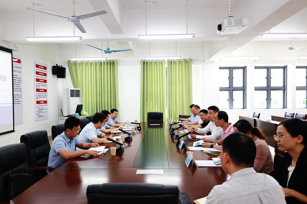广西旅发科技股份有限公司一行到访我校开展校企合作交流