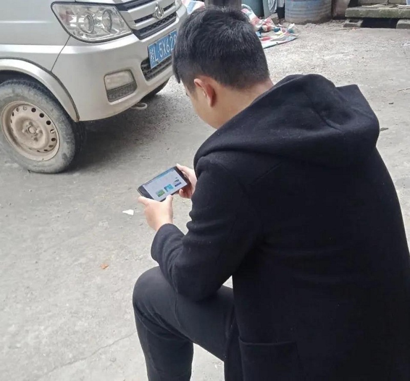 1584863057.jpg 黄朝忠.jpg